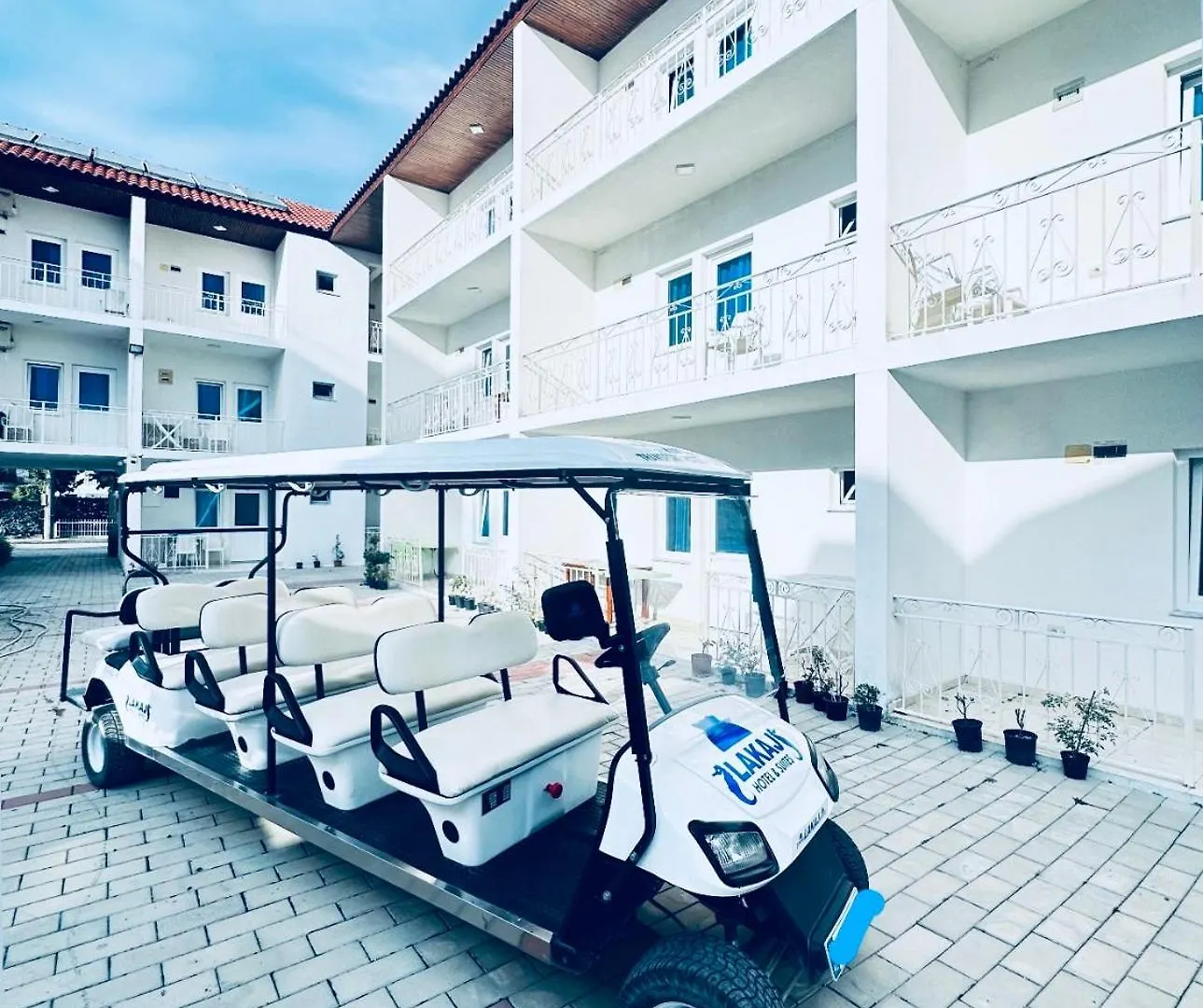 Hotel Lakaj 2 contacts