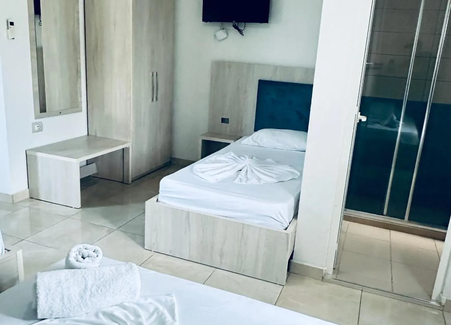 Hotel Lakaj 2 Velipoje